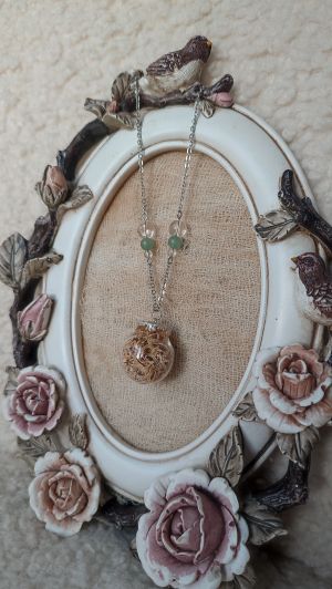 Колие с дървесен лишей